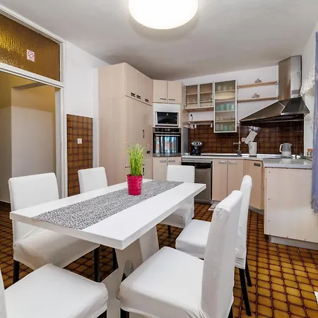Marijana Apartment *